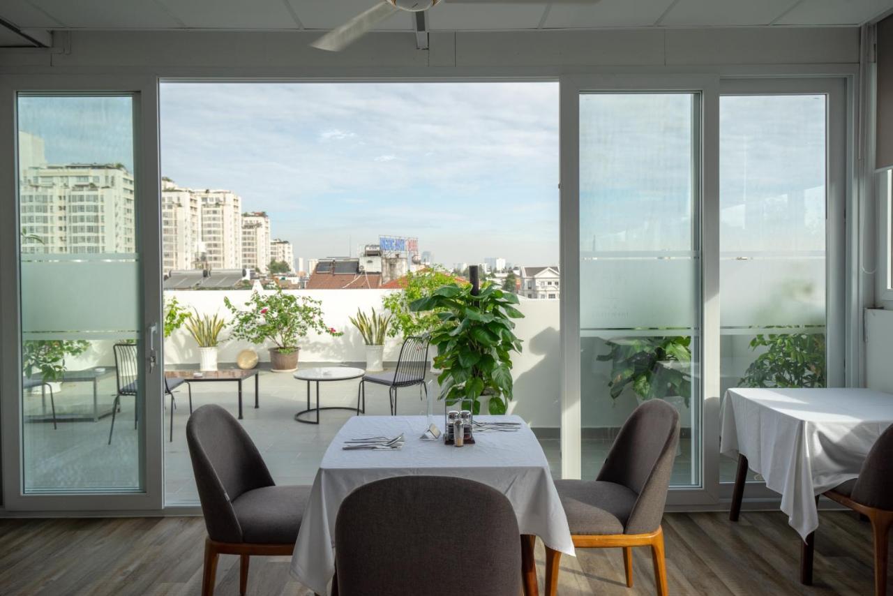 Park Hill - Phu My Hung Hotel