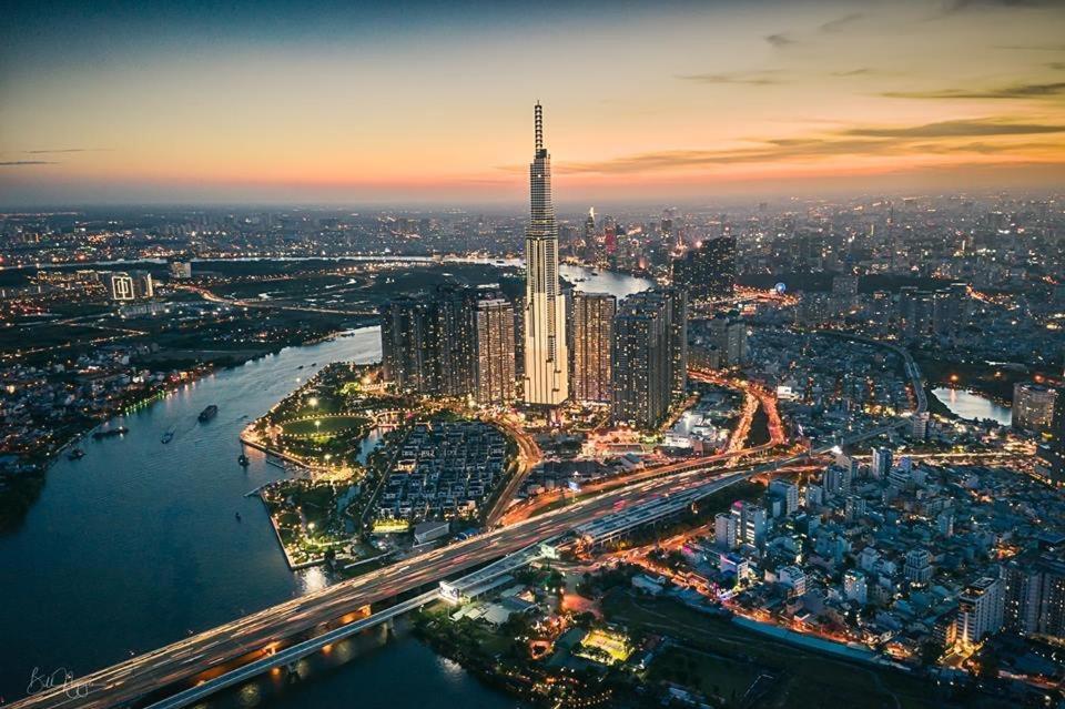 Vinhomes Central Park - Christine Properties * Ho Chi Minh City