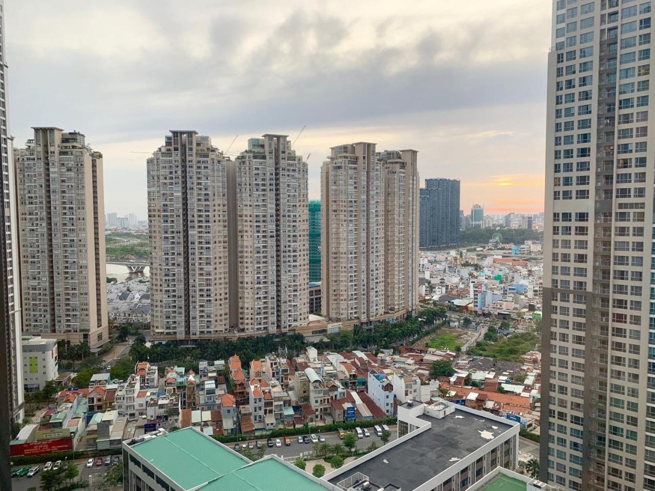 Apartment Vinhomes Central Park - Christine Properties