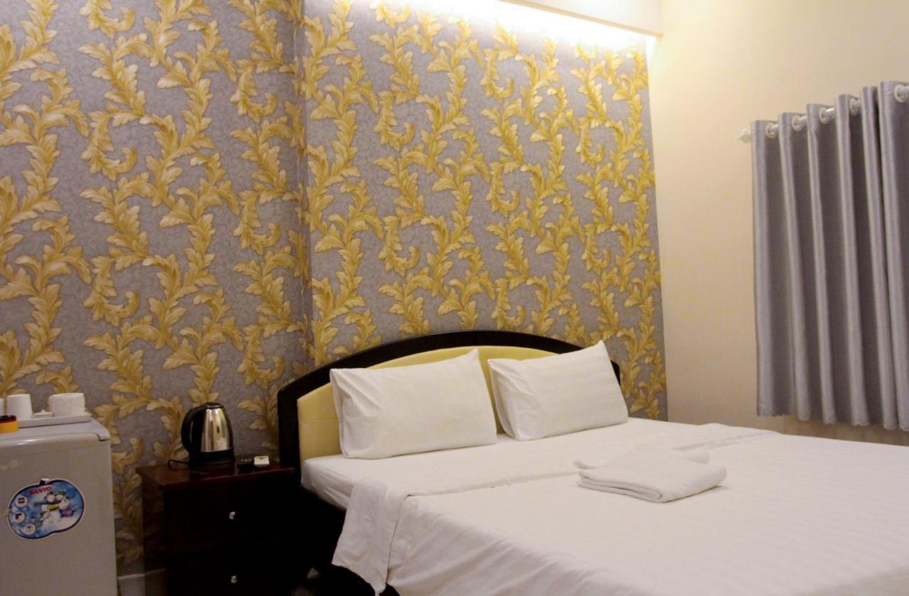 Violet Star And * Ho Chi Minh City