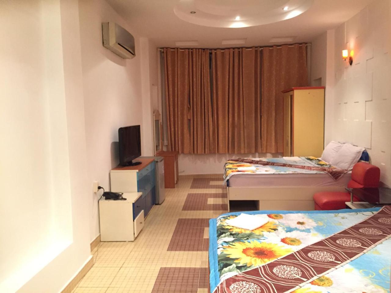 Expats Minh Quang Hotel Ho Chi Minh City