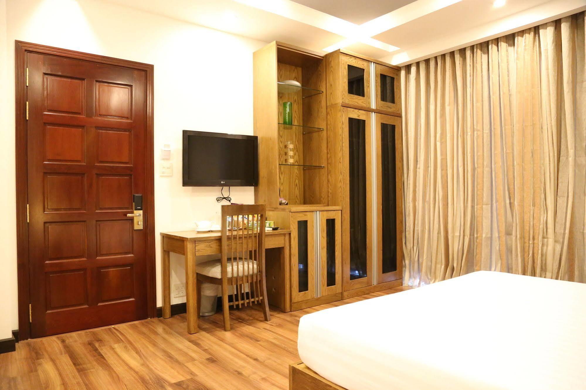 Valentine Hotel