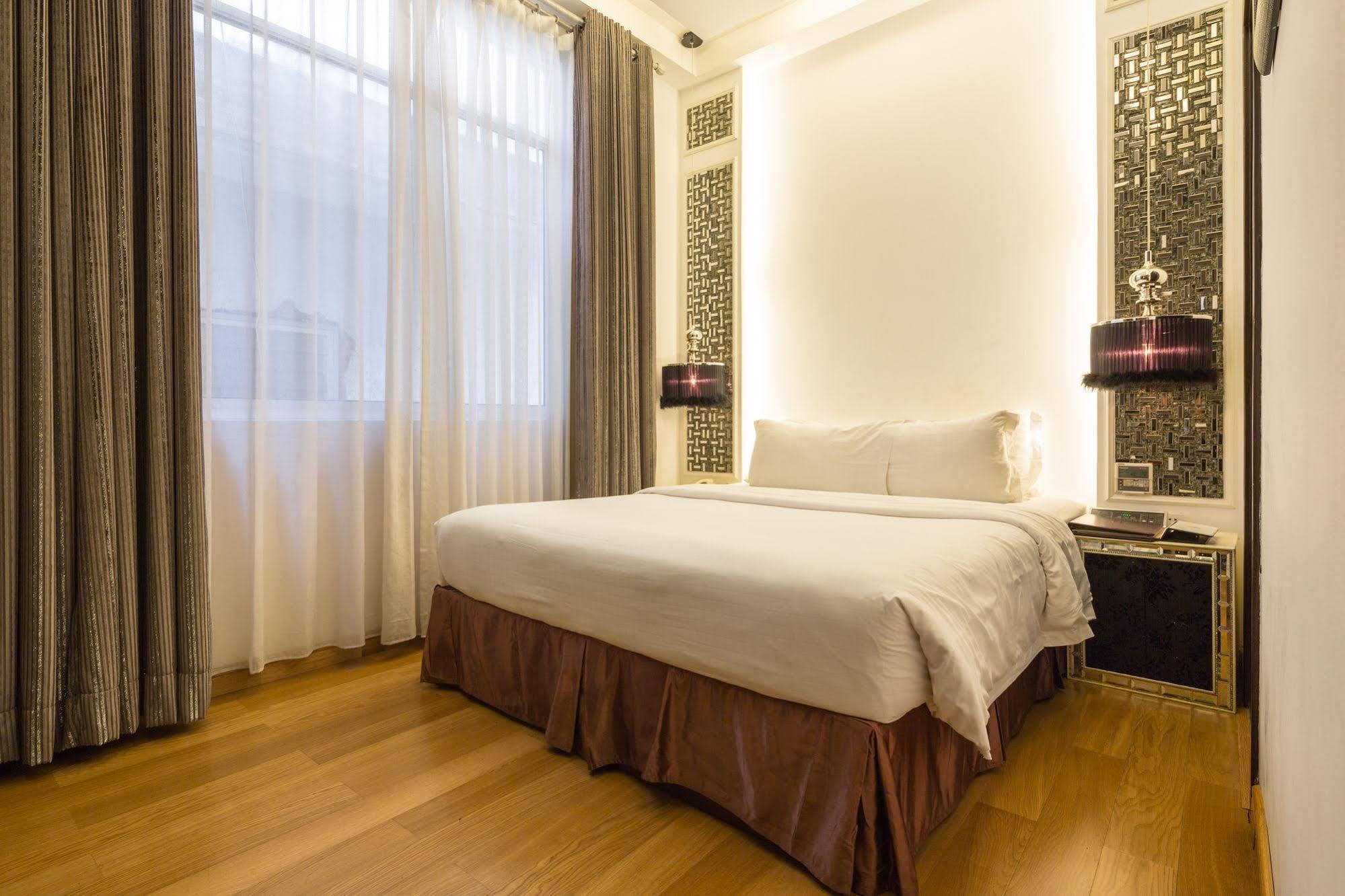 A&em Ba Trung Hotel 3*