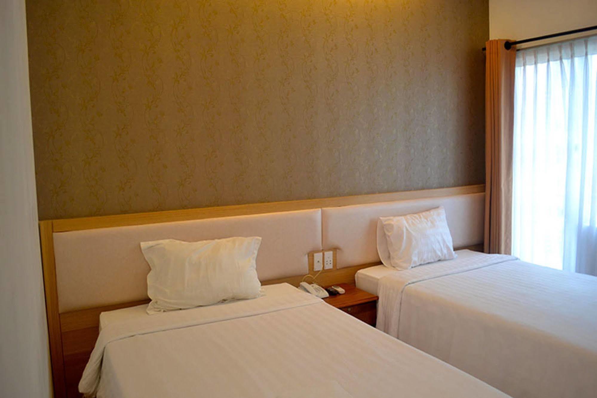 Saigon River Boutique 2*
