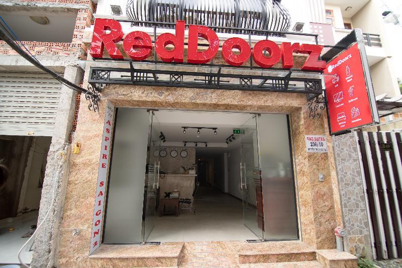 Reddoorz @ Nguyen Trai Street 3*