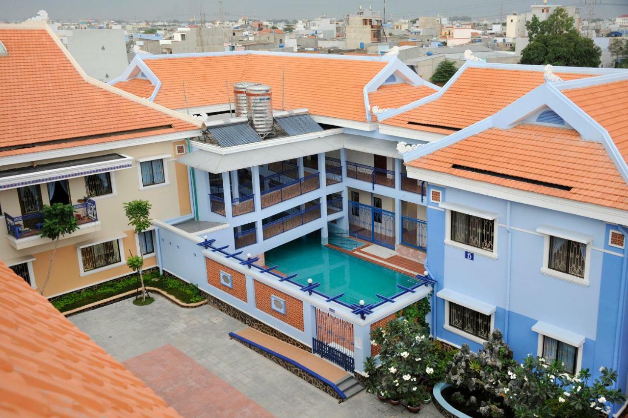 Nha Khach Lang Man - Village Chance Ho Chi Minh City