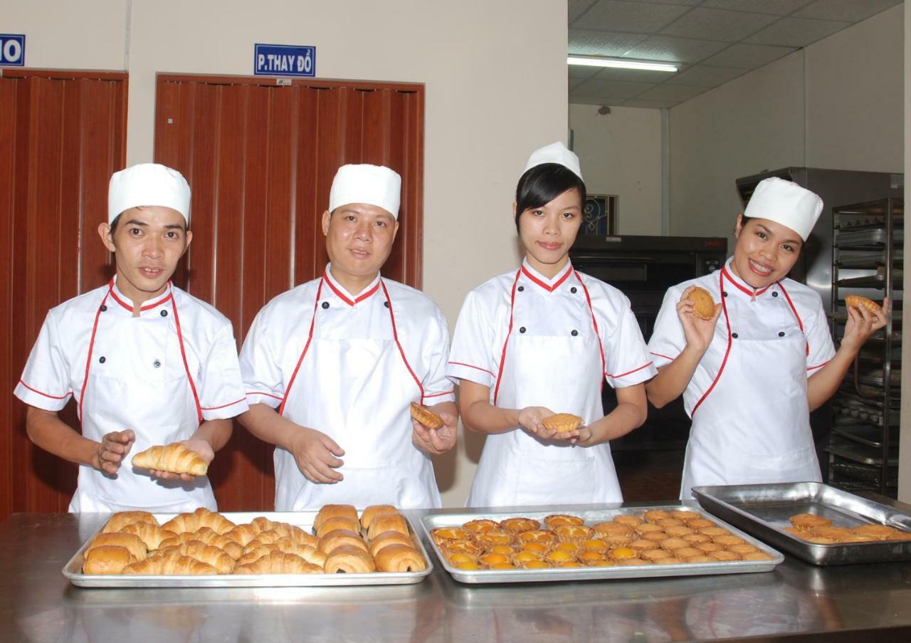 Nha Khach Lang Man - Village Chance