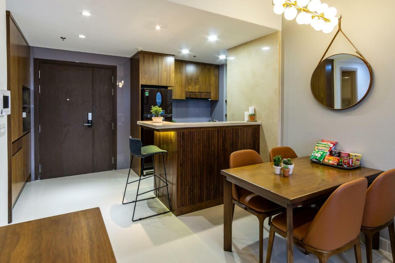 Apartment 151 Ben Van Don *