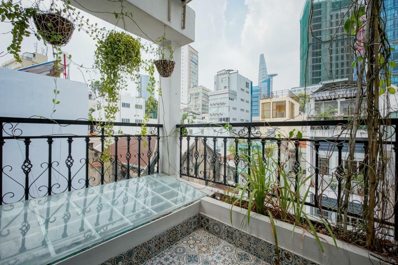 Bed & Breakfast Mira Moon - Calmette 3*