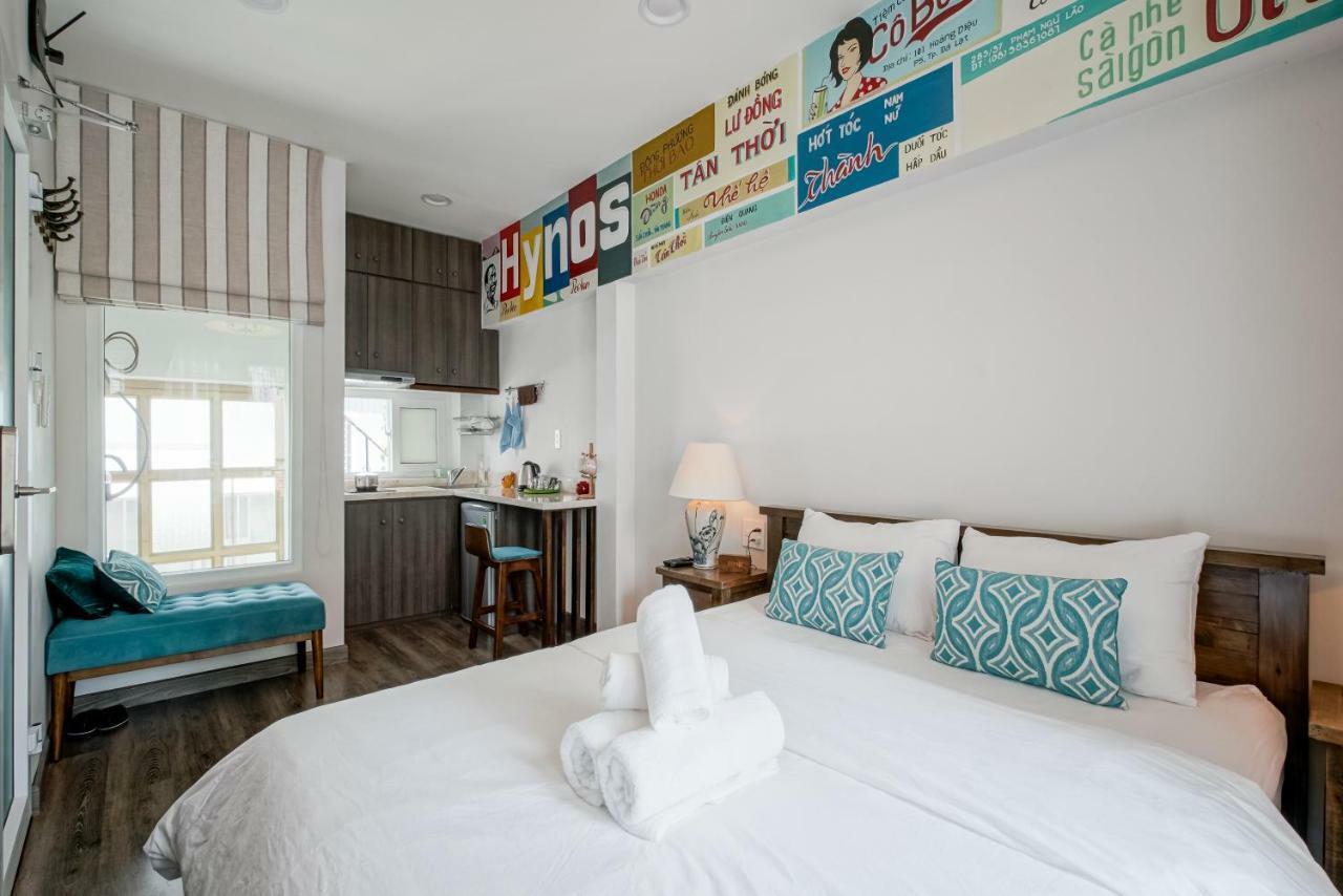 Mira Moon - Calmette Bed & Breakfast 3*