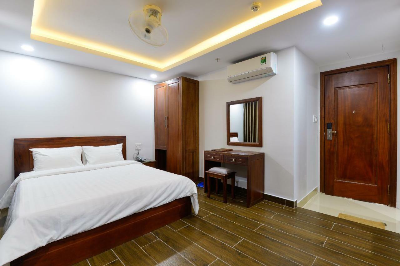 Hotel Royal District 2 *