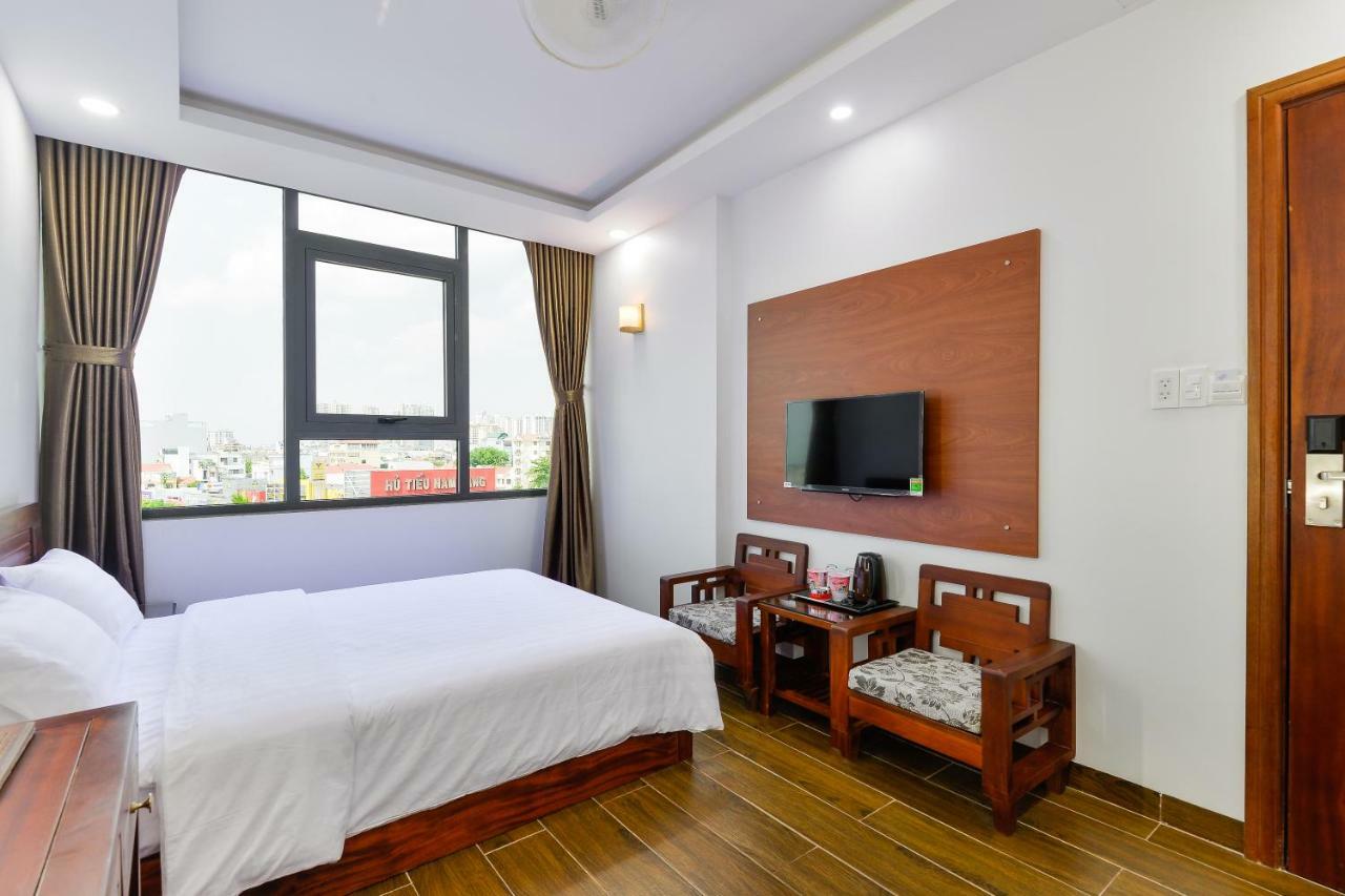 Royal District 2 * Ho Chi Minh City