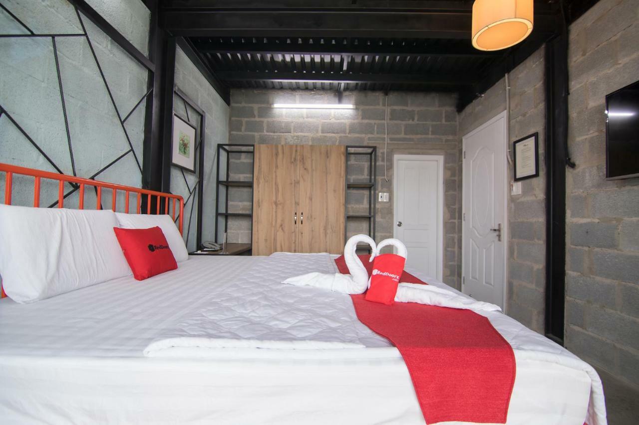 Reddoorz @ Ung Khiem Street 3* Ho Chi Minh City