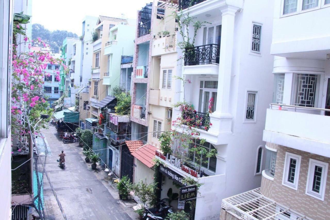 Hotel Phong Cao Cap - 543/65 Nguyen Dinh Chieu