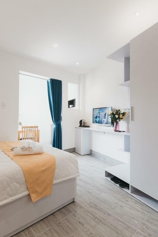 Happyhomes 102 Luxury Bui Vien * Ho Chi Minh City