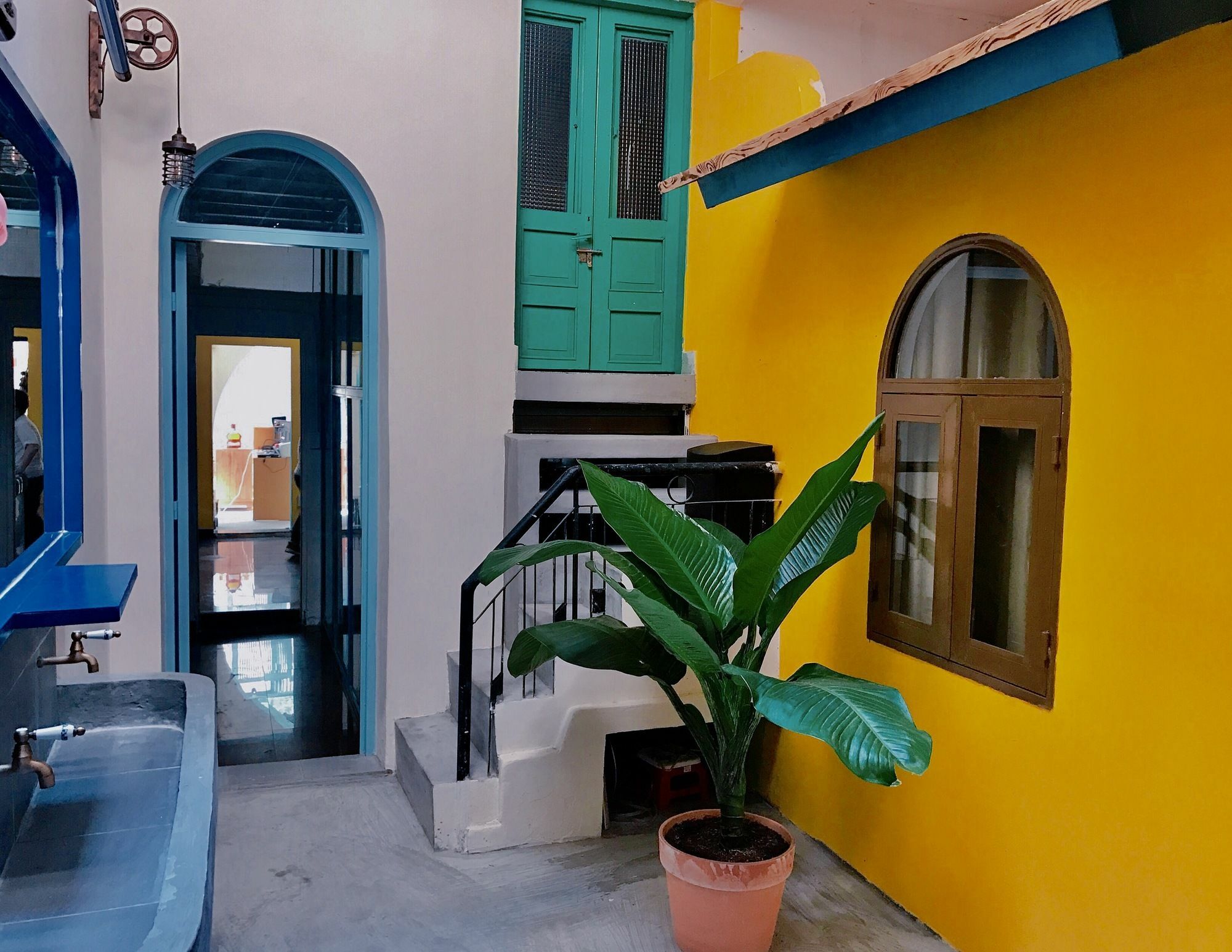 Hotel Kha & Cafe Ho Chi Minh City