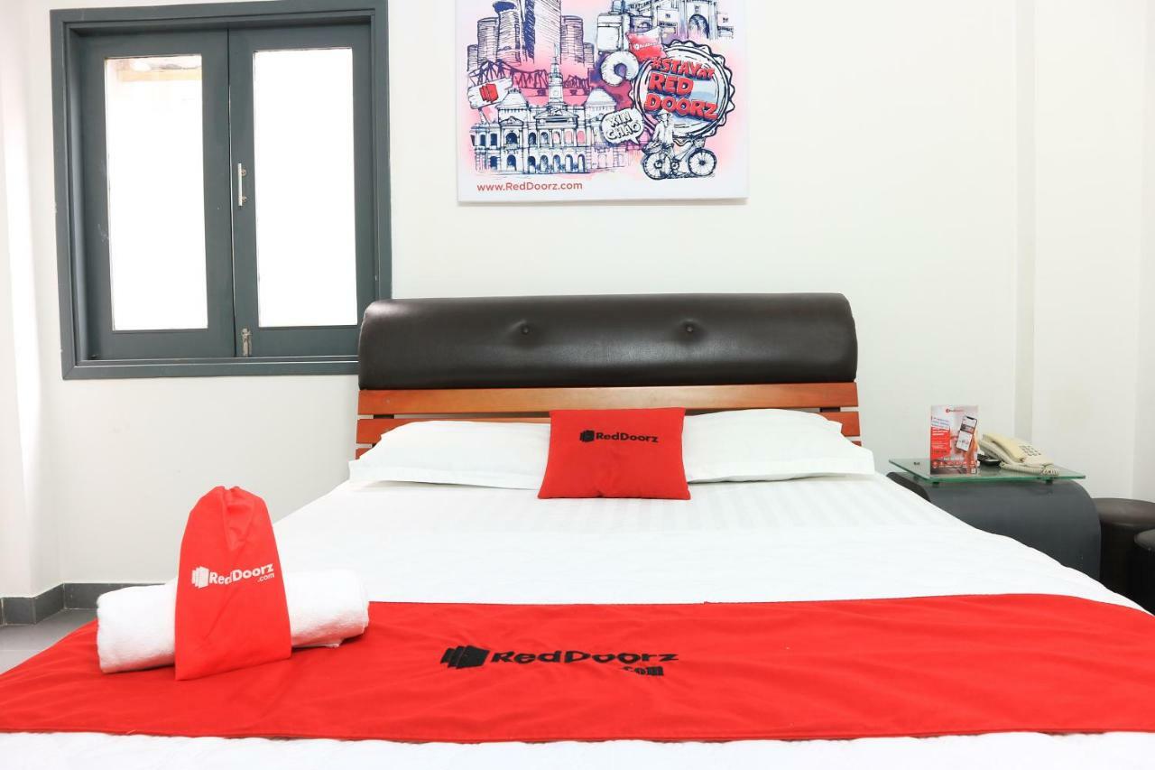 Hotel Reddoorz Near Gia Dinh International Hospital 2*
