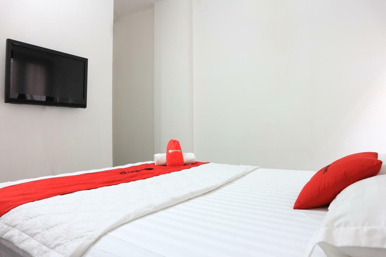 Reddoorz Near Gia Dinh International Hospital