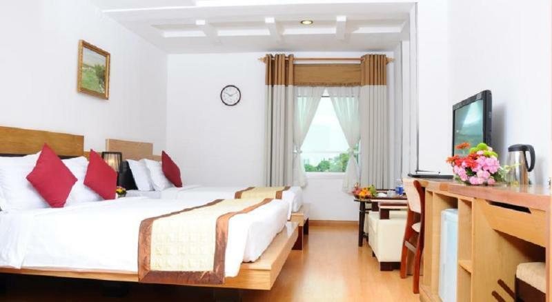 Park Saigon Hotel