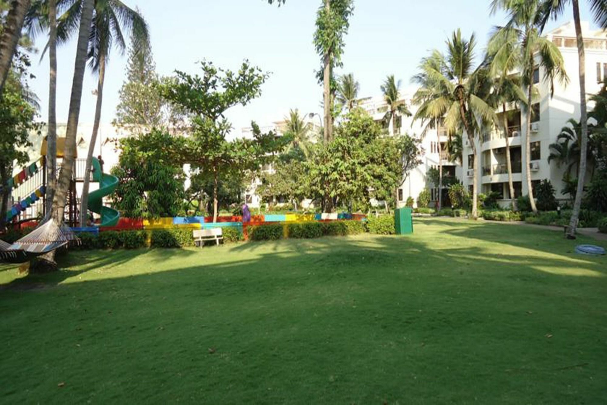 Aparthotel Riverside Serviced