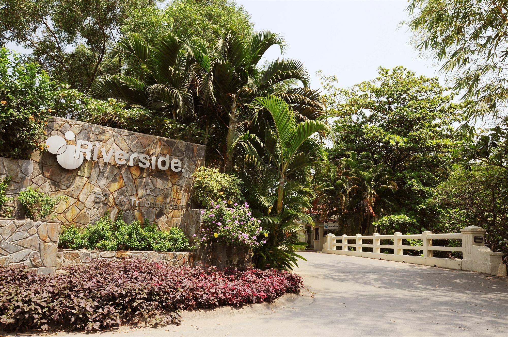 Aparthotel Riverside Serviced