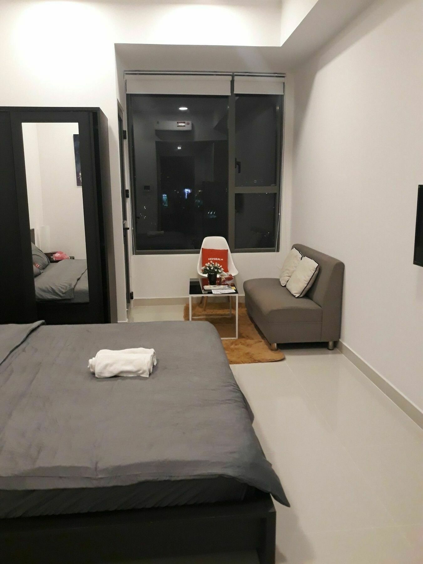 River Gate Apartment