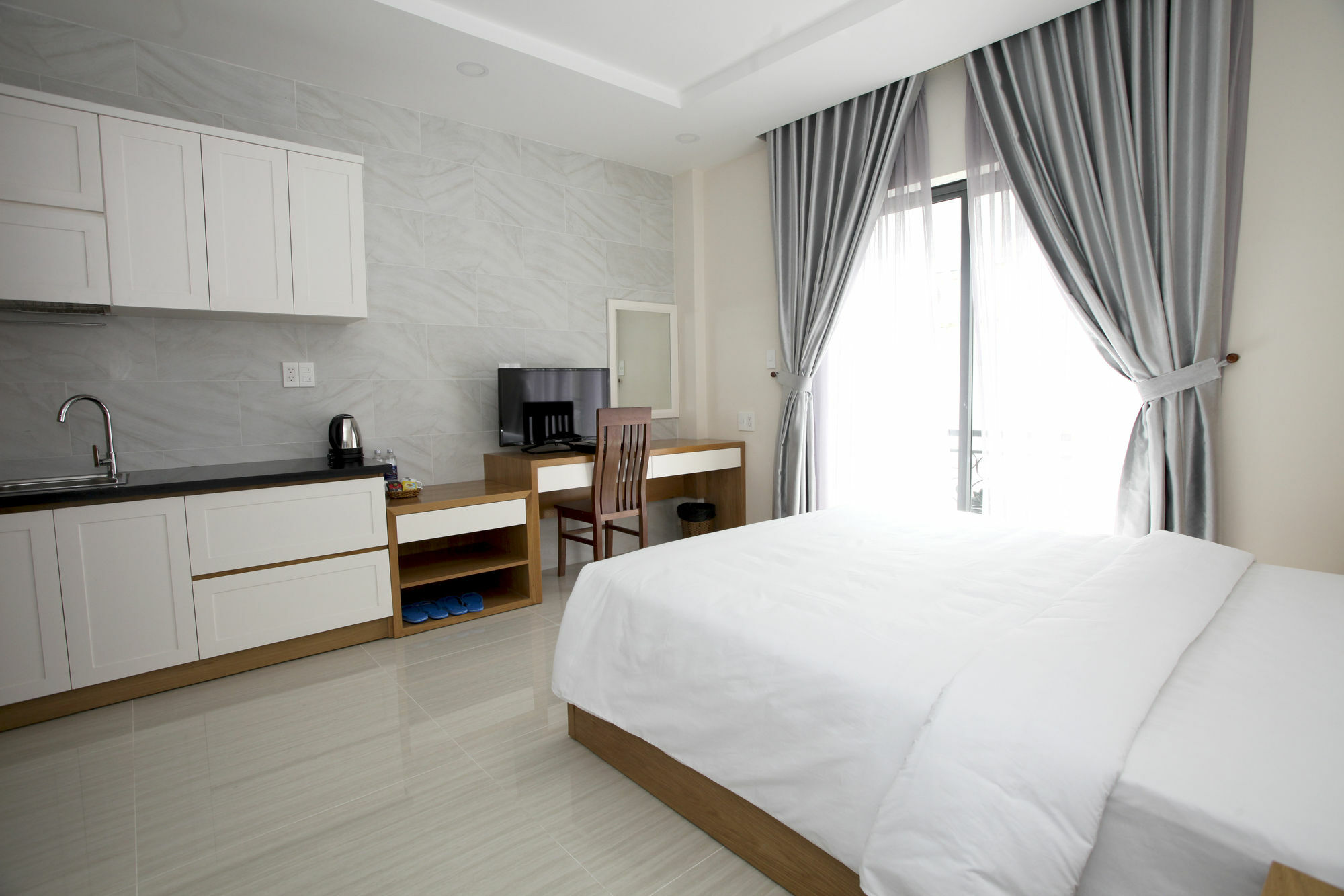 Hotel Hanz & Residences 3*