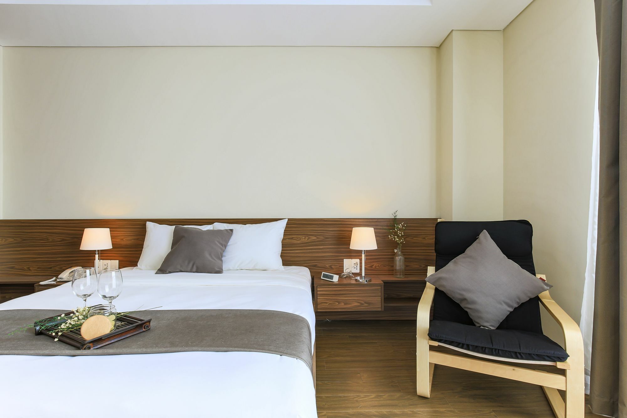Aurora Serviced (adults Only) Hotel