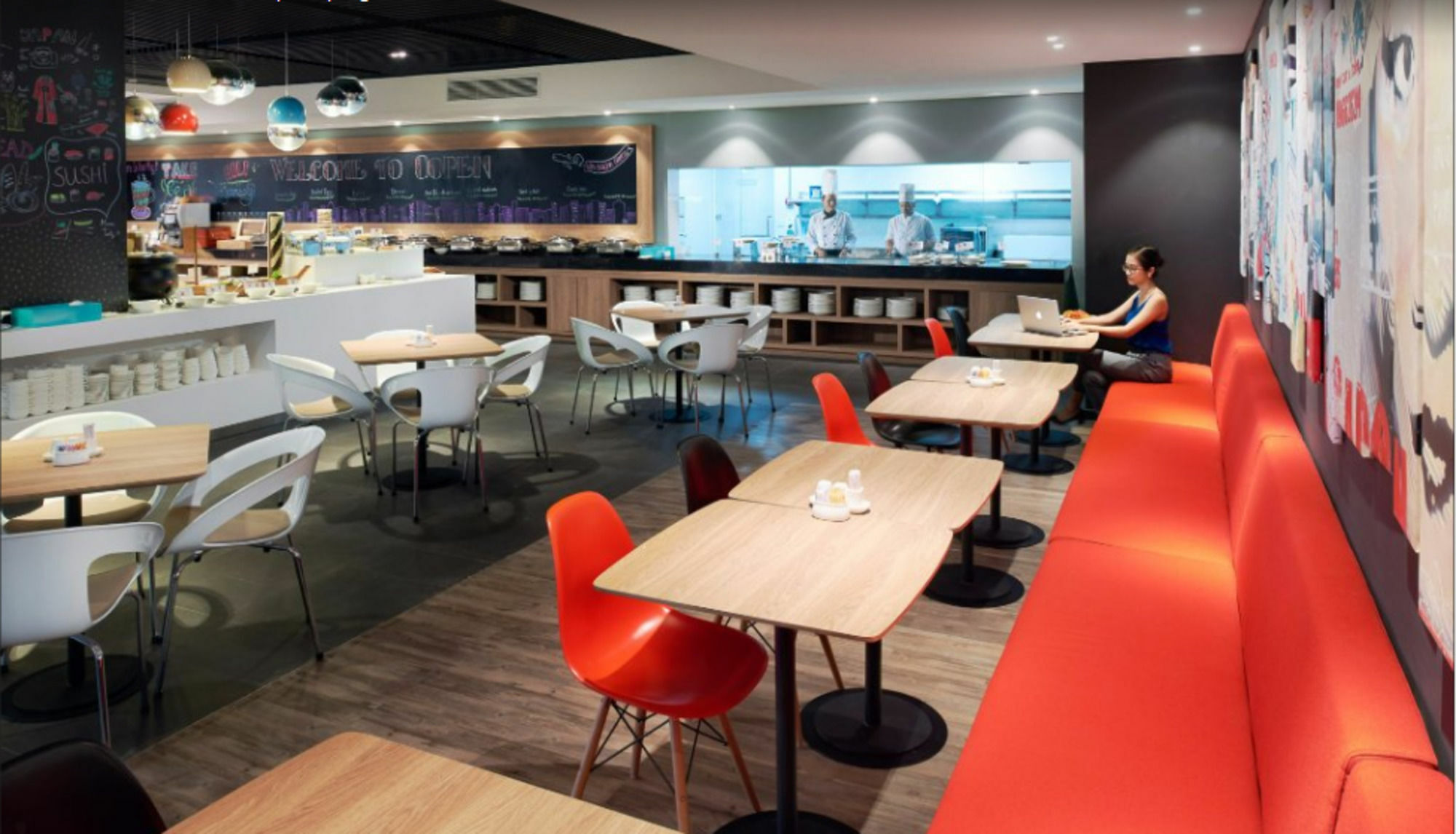 Ibis Saigon Airport Hotel 4*