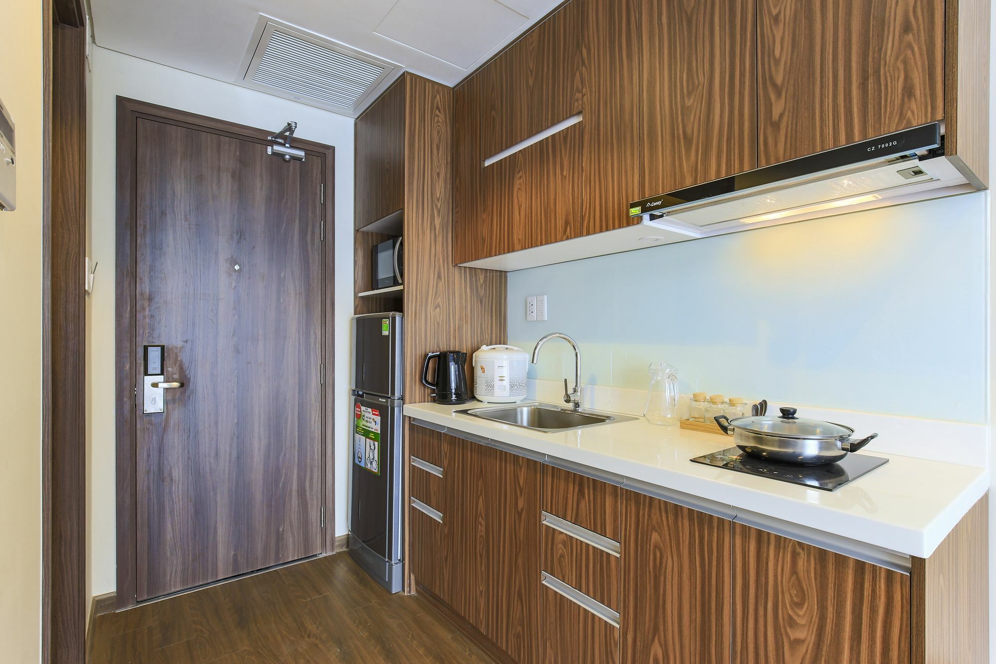 Aurora Serviced (adults Only) Hotel