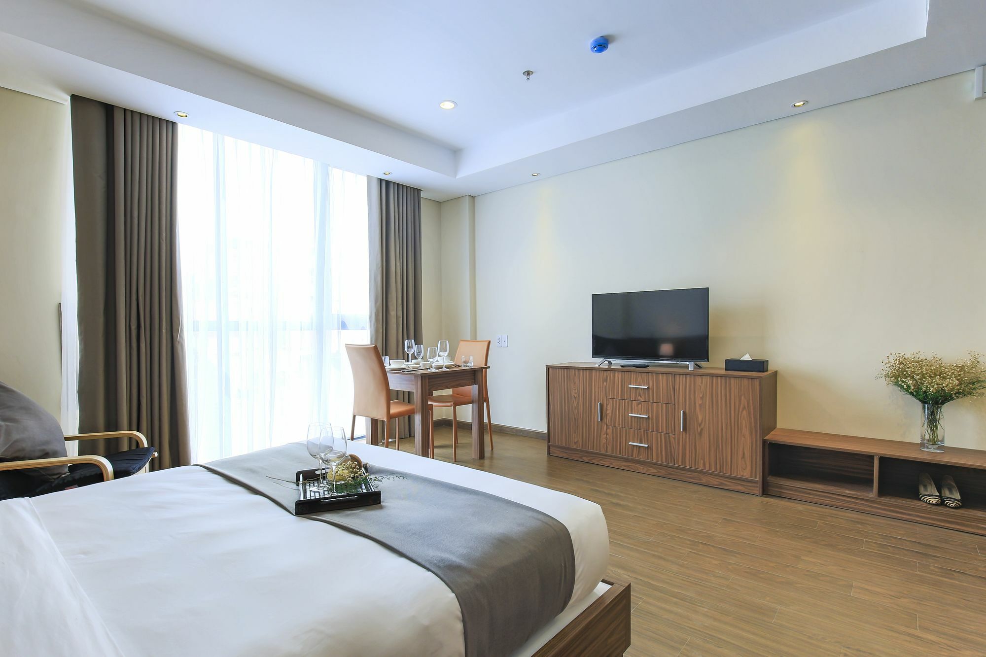 Aurora Serviced (adults Only) Hotel