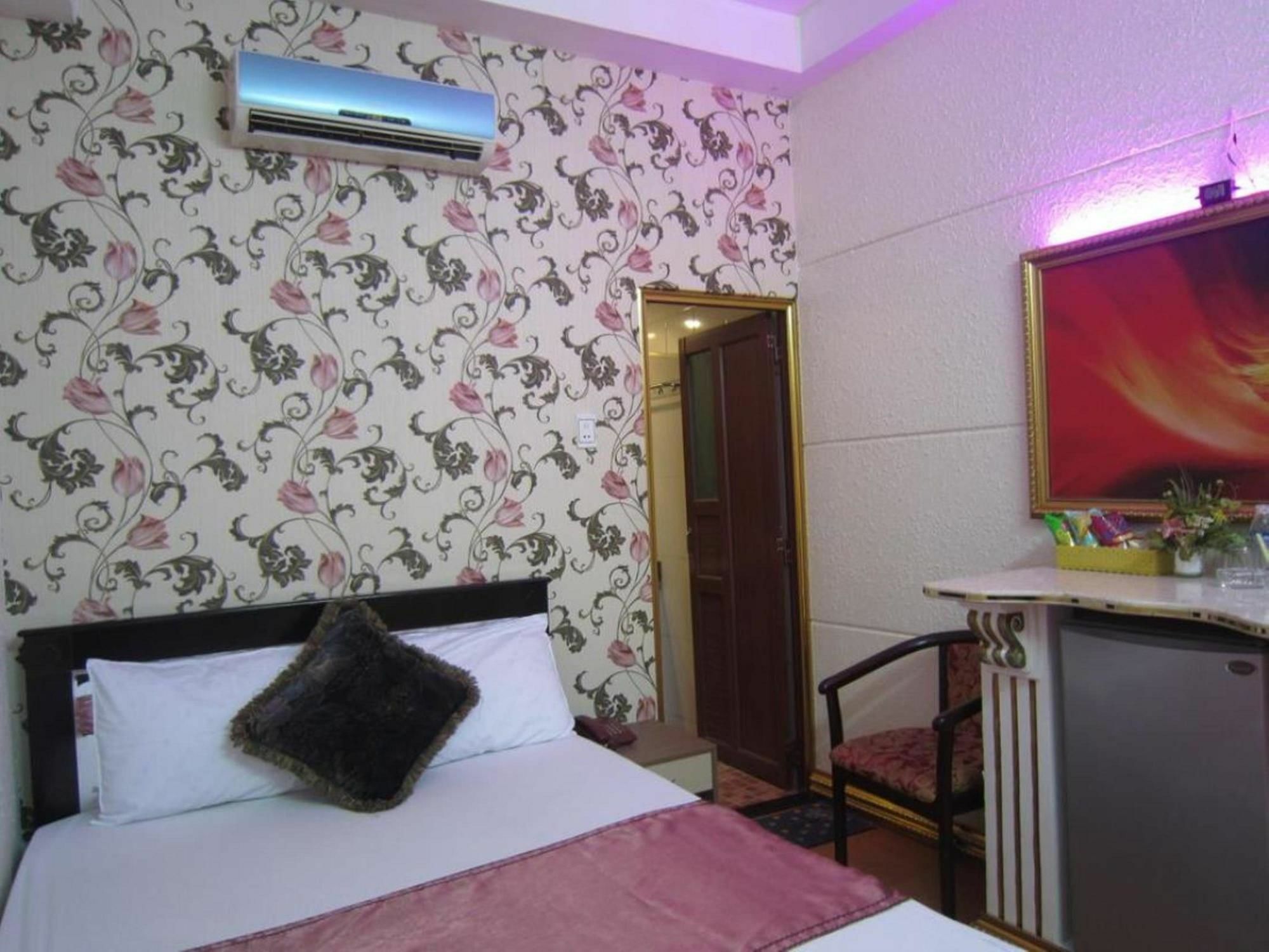 Hotel Tan Ha 2*