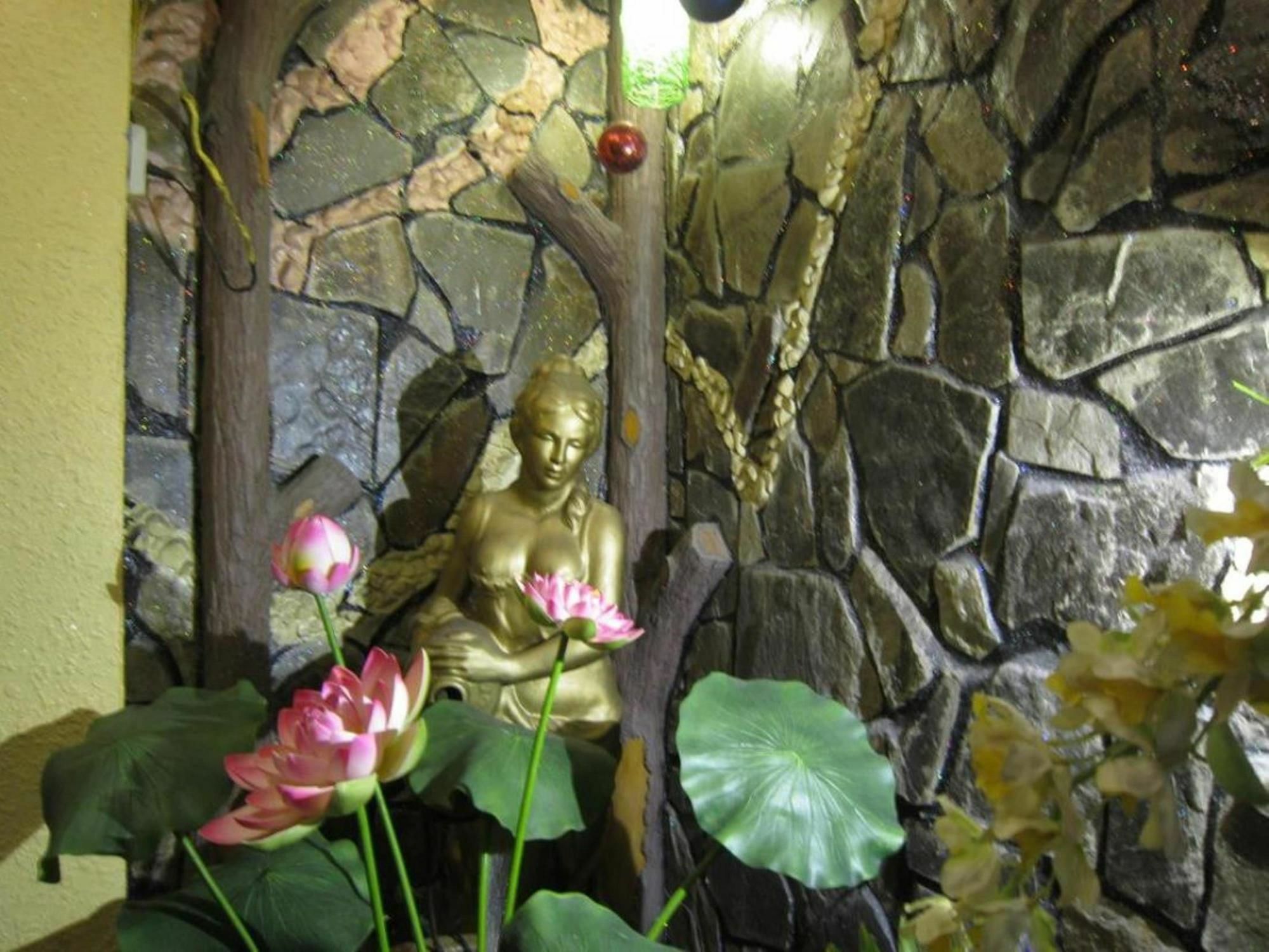 Tan Ha Hotel 2*