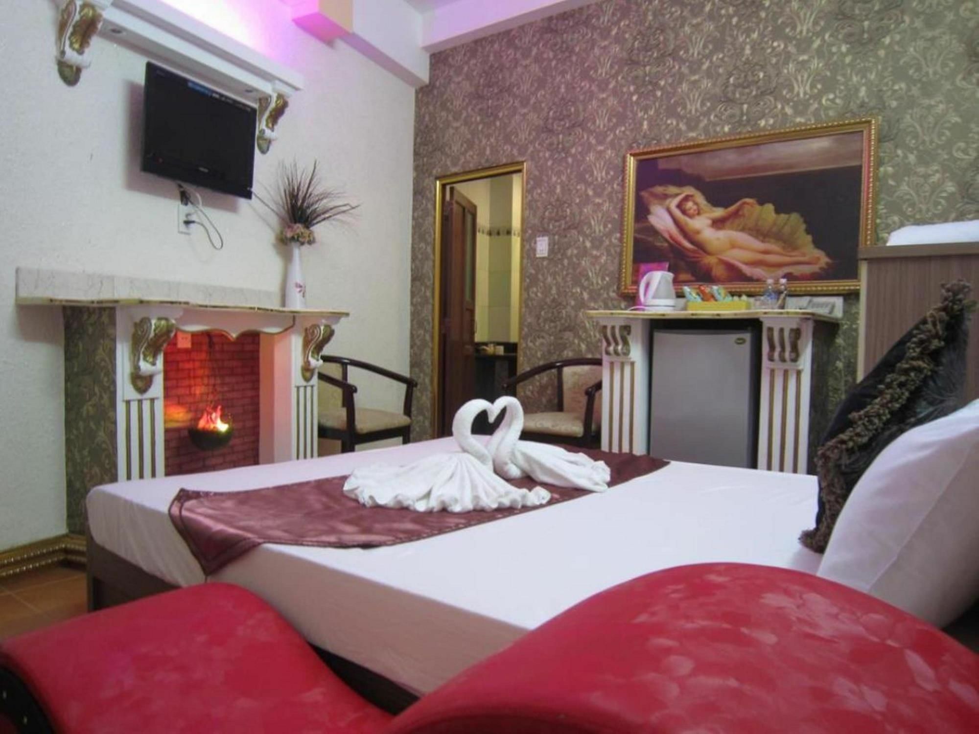 Tan Ha Hotel 2*