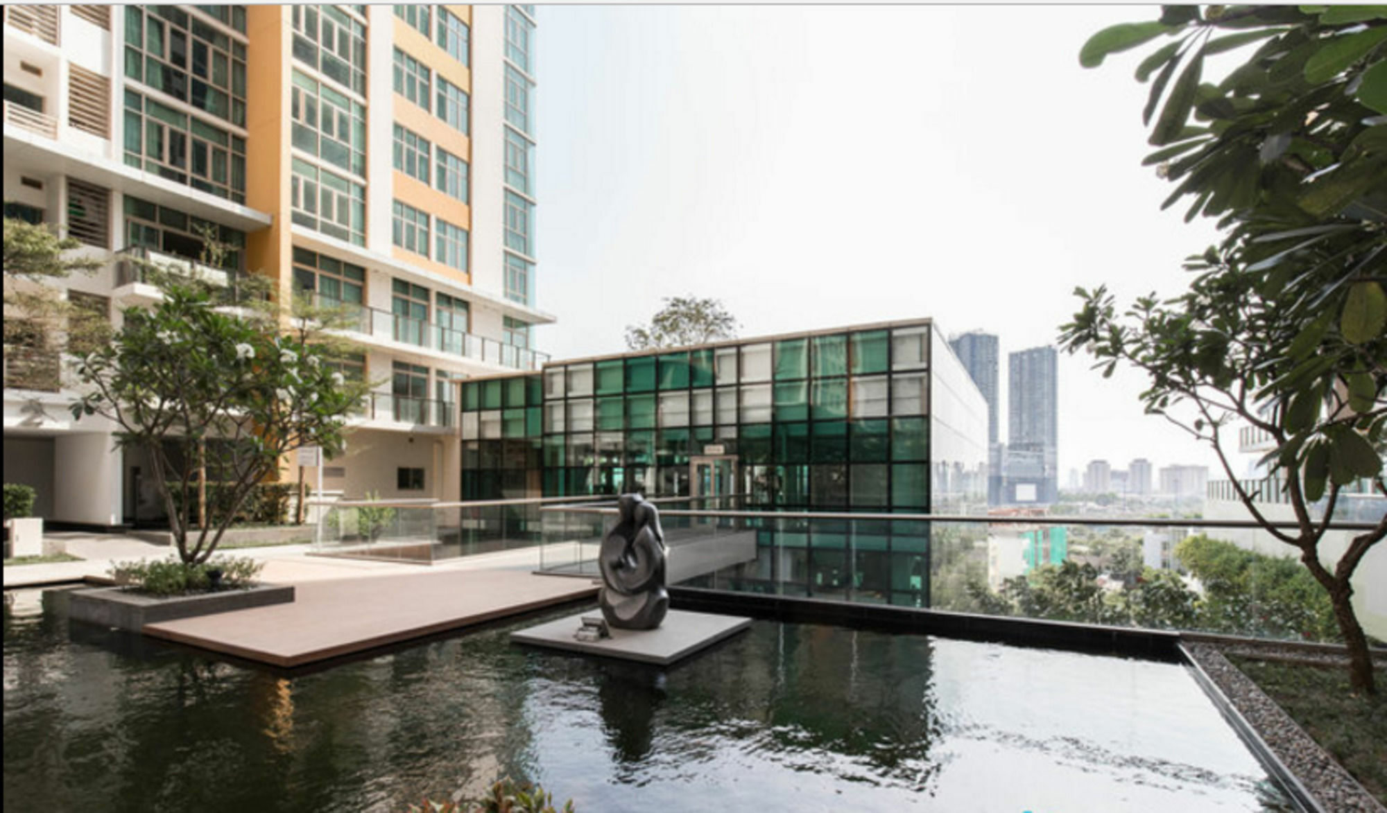 Somerset Vista Aparthotel 5*