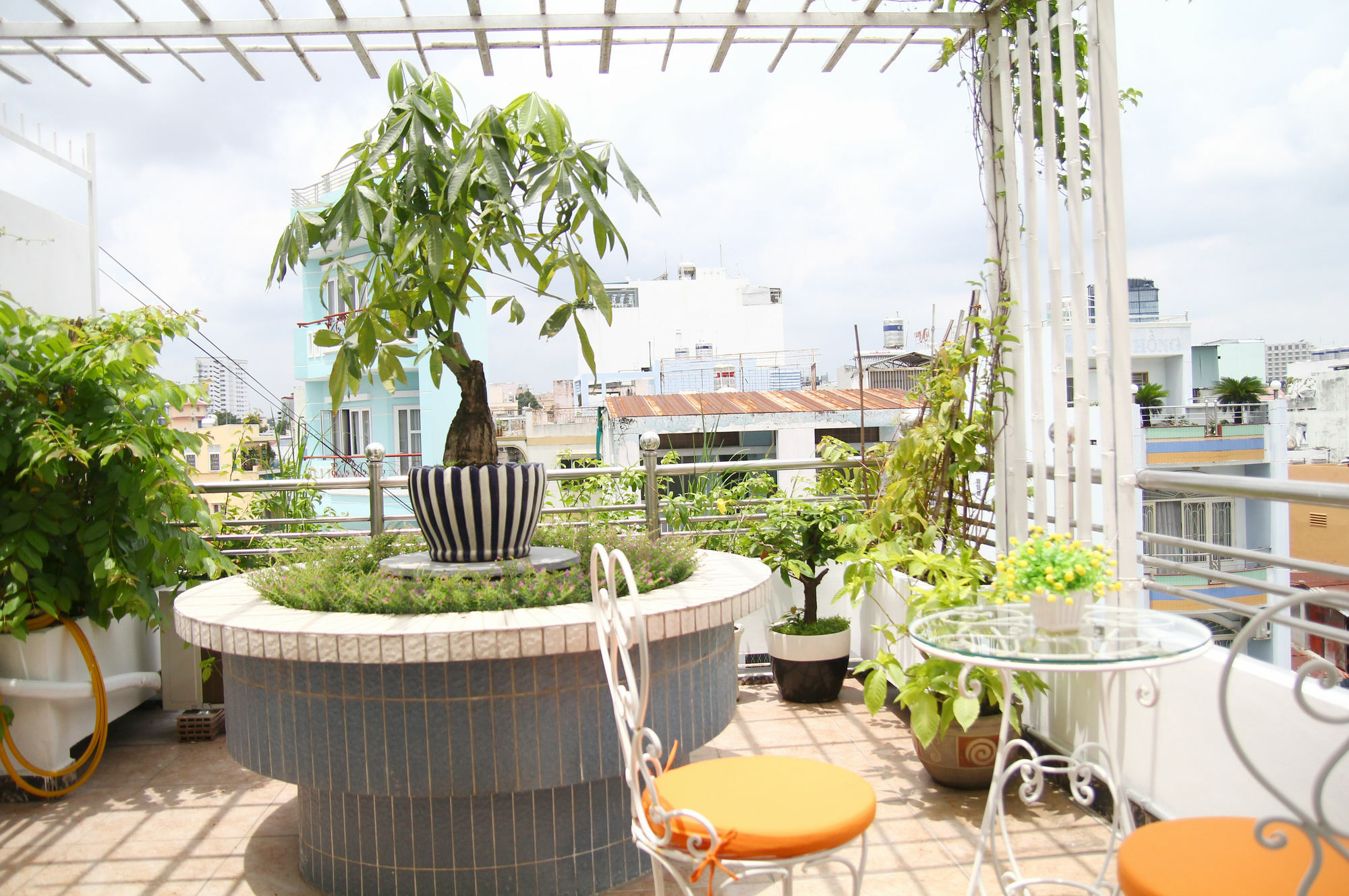 Chez Mimosa Boutique - New Address 135 Tran Hung Dao TP. Hồ Chí Minh