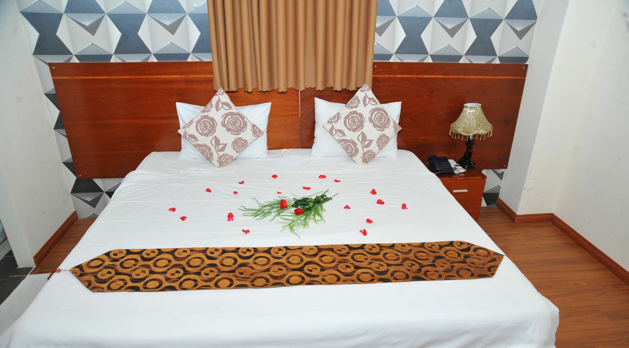 Hotel Queen - Ben Thanh Market Ho Chi Minh City