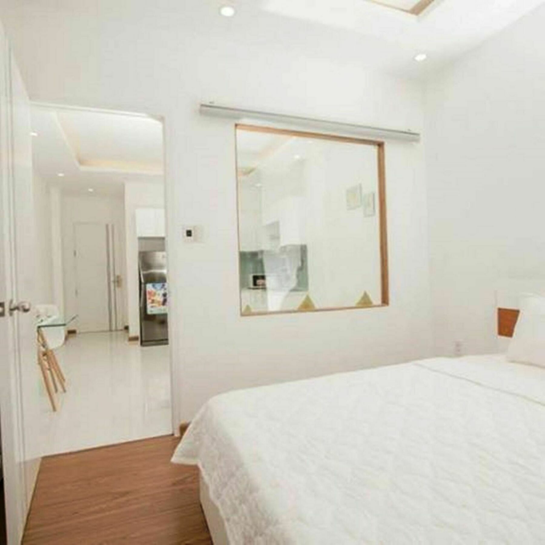 Smiley 7 Apartment