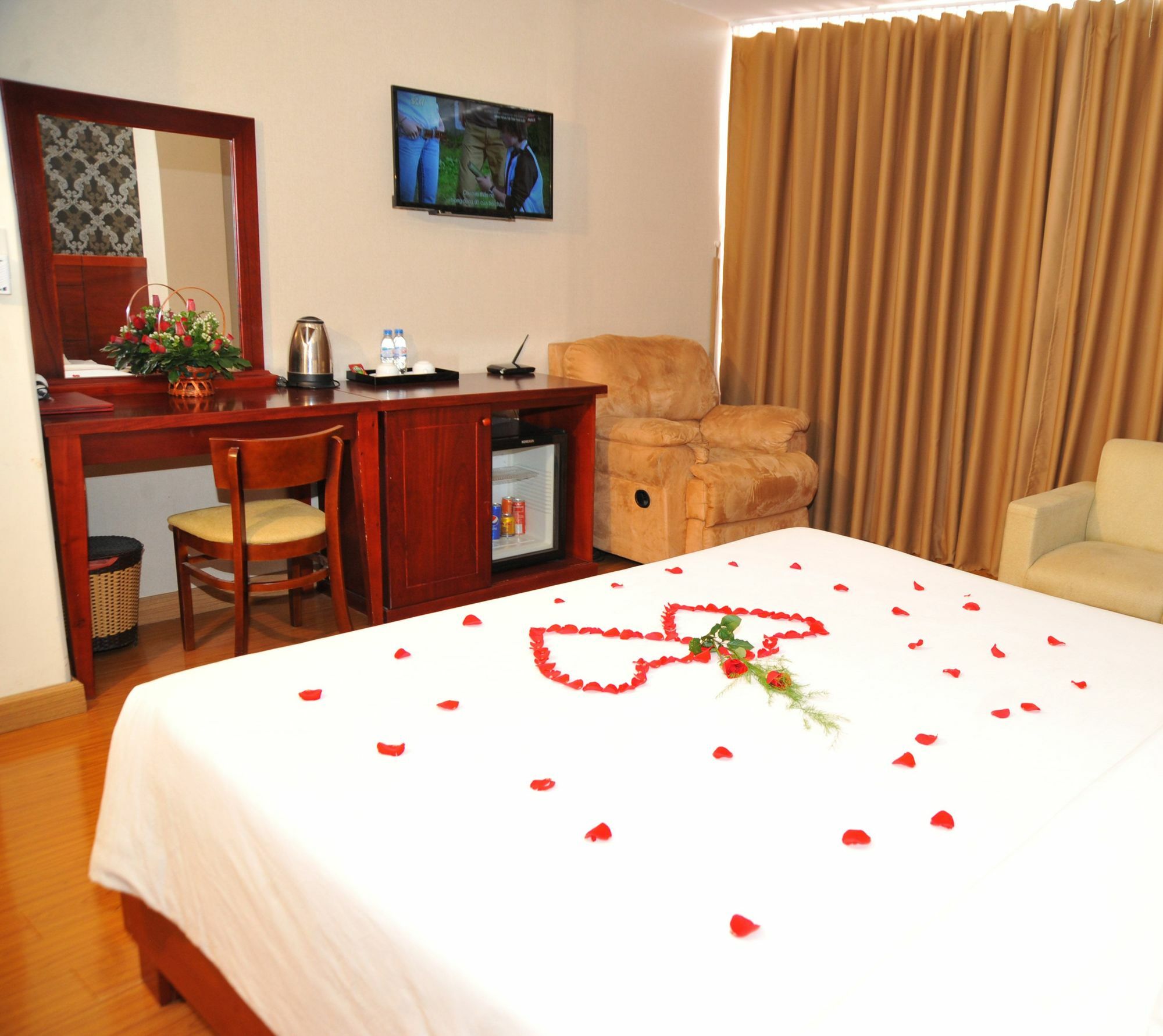 Queen - Ben Thanh Market Hotel 3*