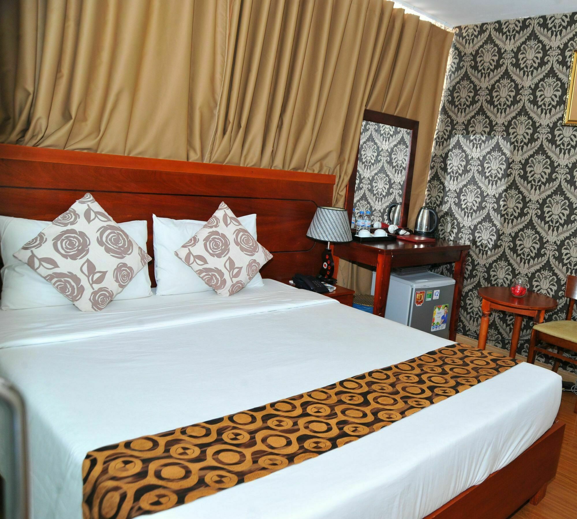 Hotel Queen - Ben Thanh Market