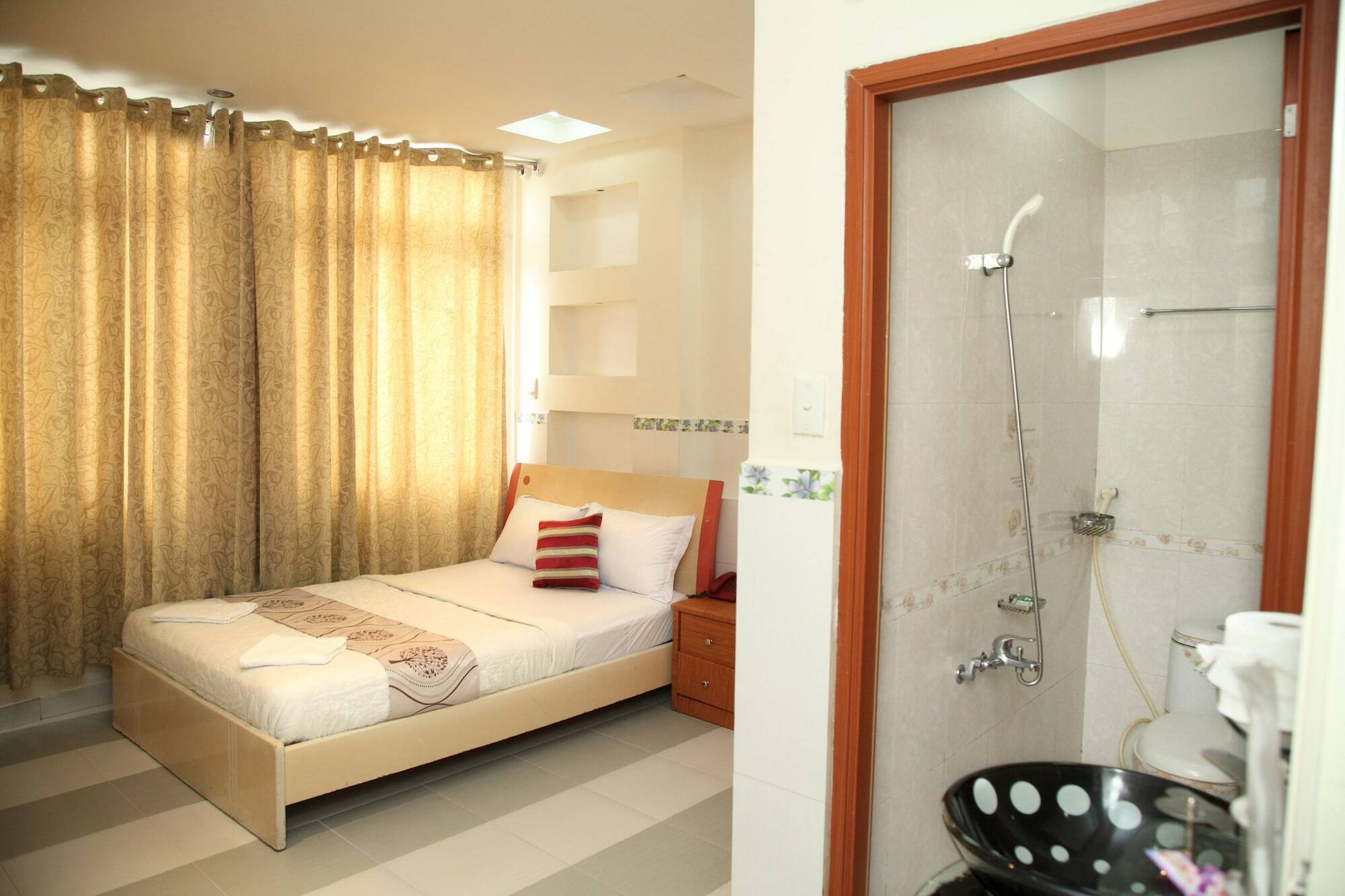 Expats Minh Quang *