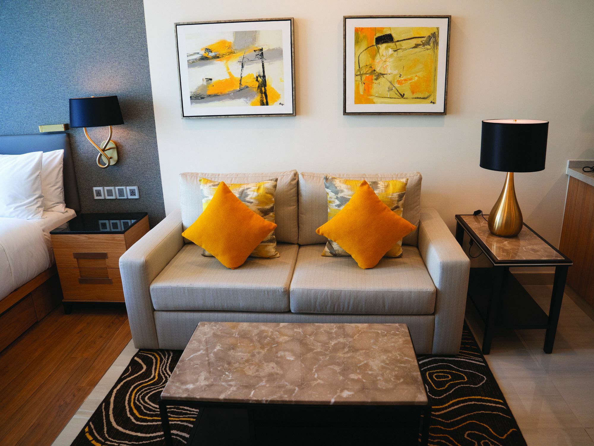 Oakwood Saigon Aparthotel 5*