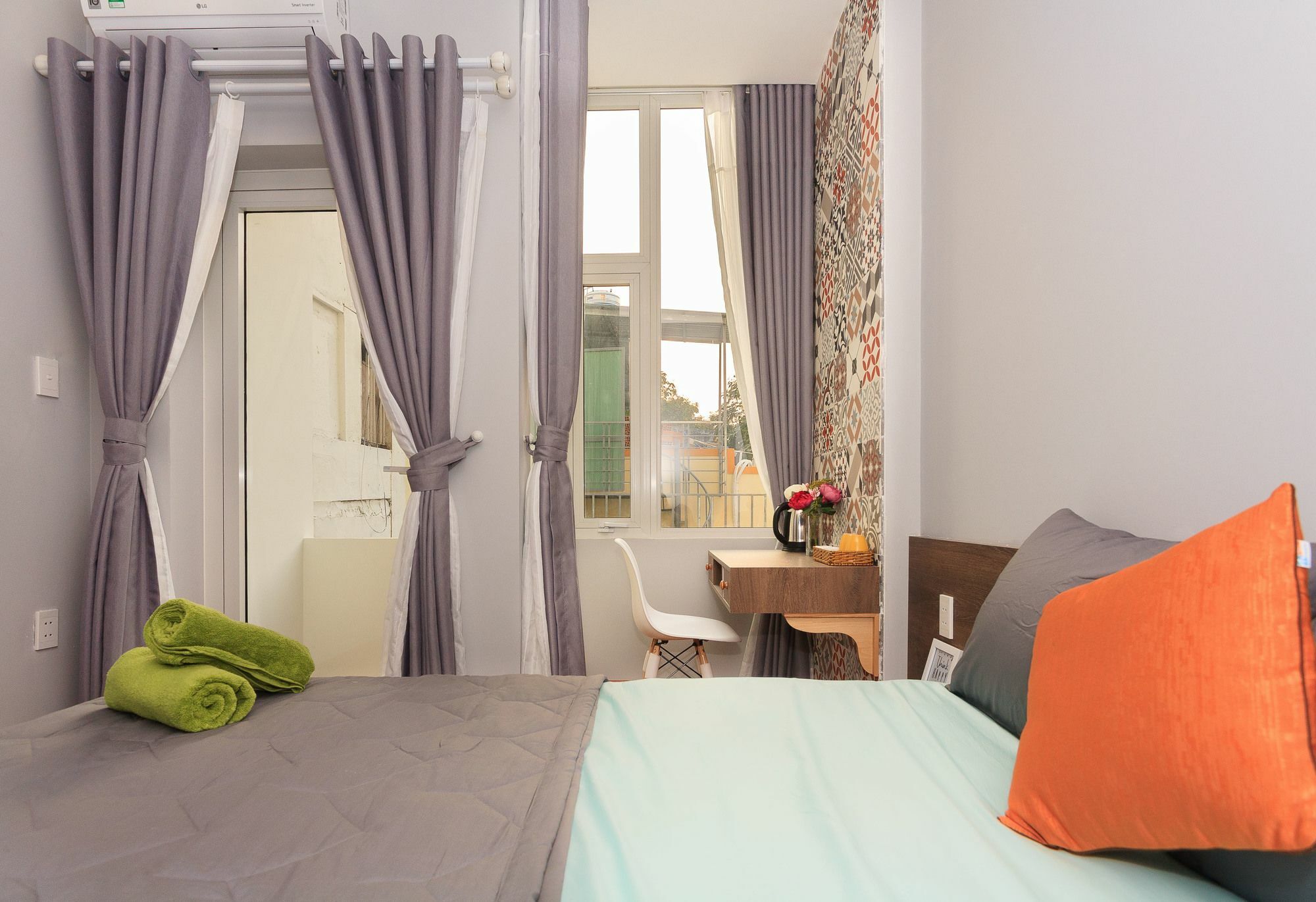 Peace - District 1 Homestay *