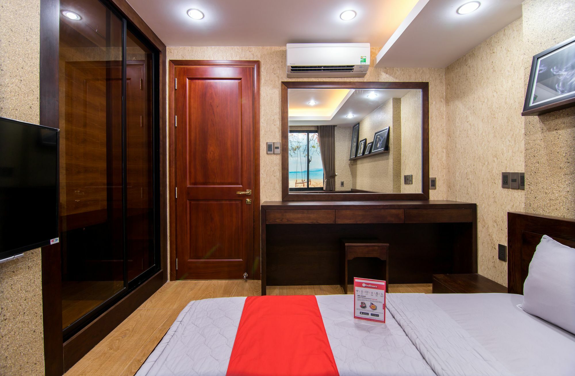 Reddoorz @ Nguyen Trai Street Hotel Ho Chi Minh City