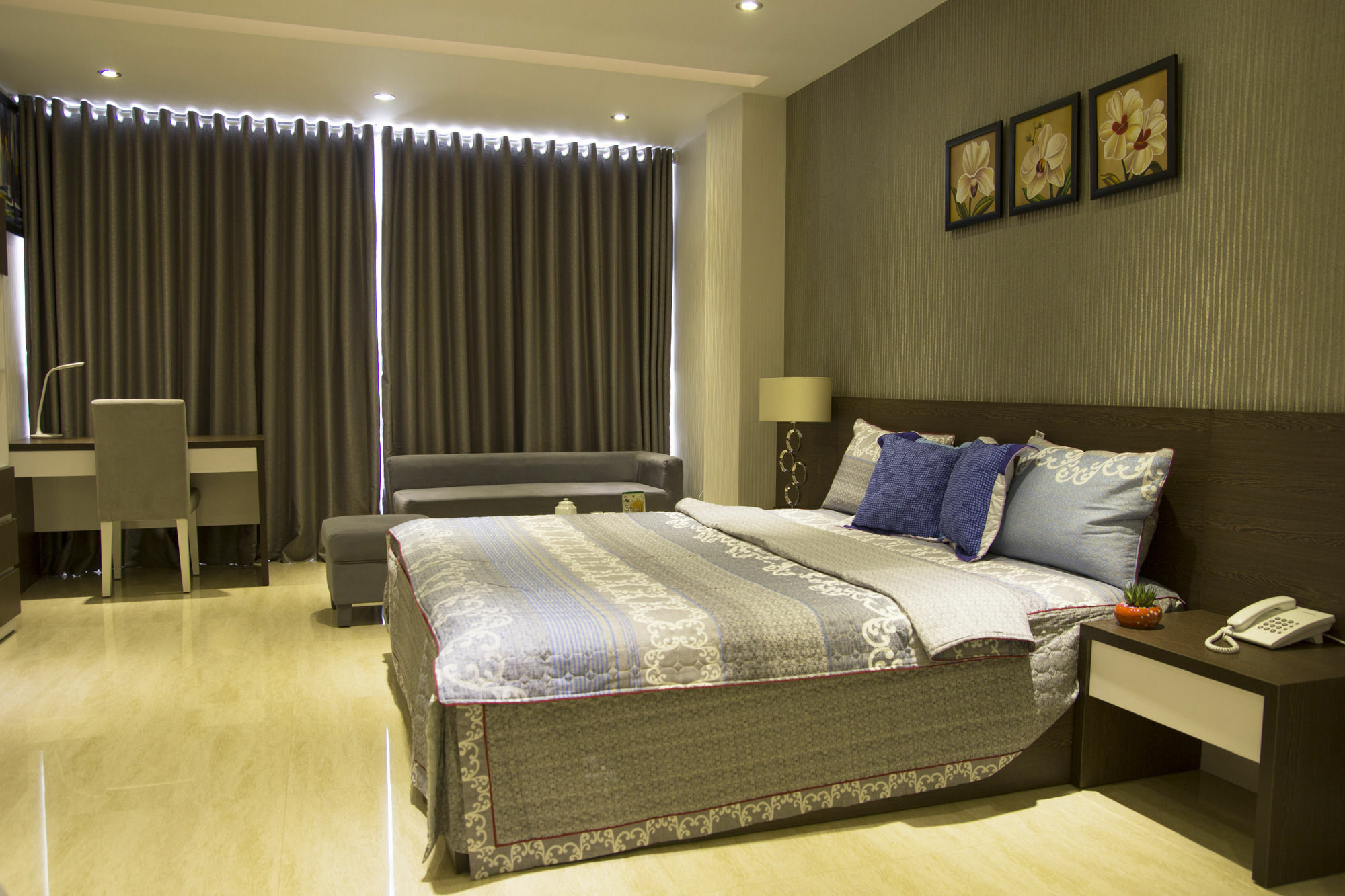 Sunny Serviced * Ho Chi Minh City
