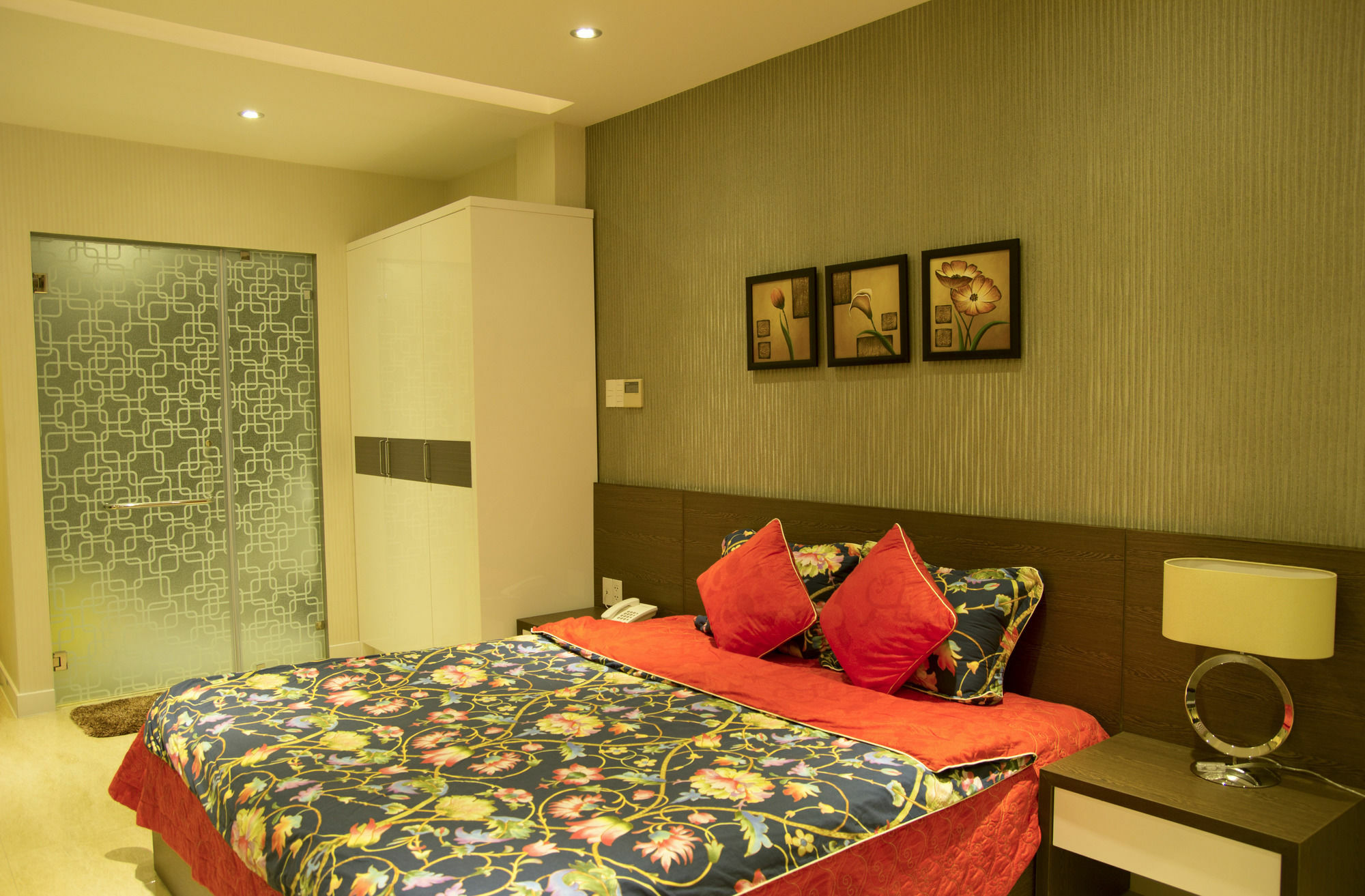 Sunny Serviced Apartment Ho Chi Minh City
