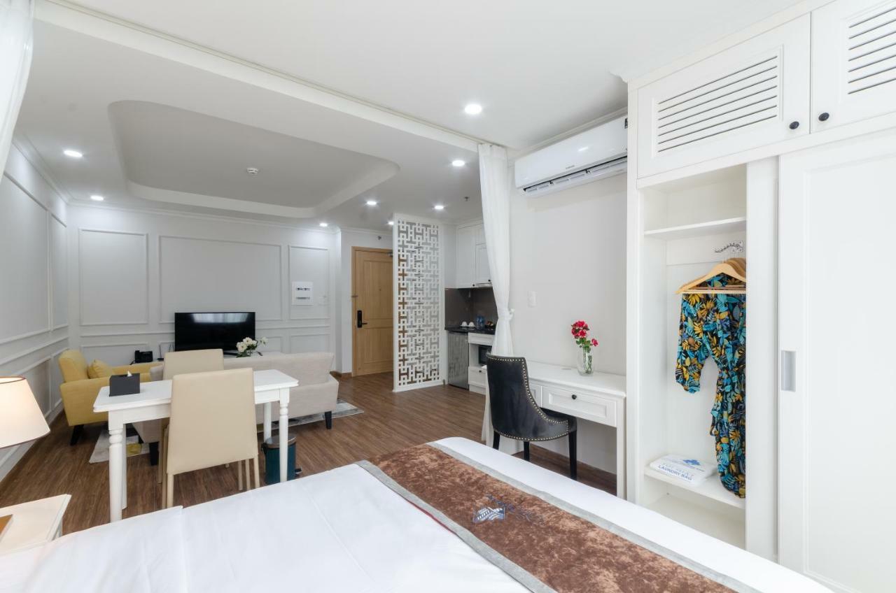 Queen Luxury * Ho Chi Minh City