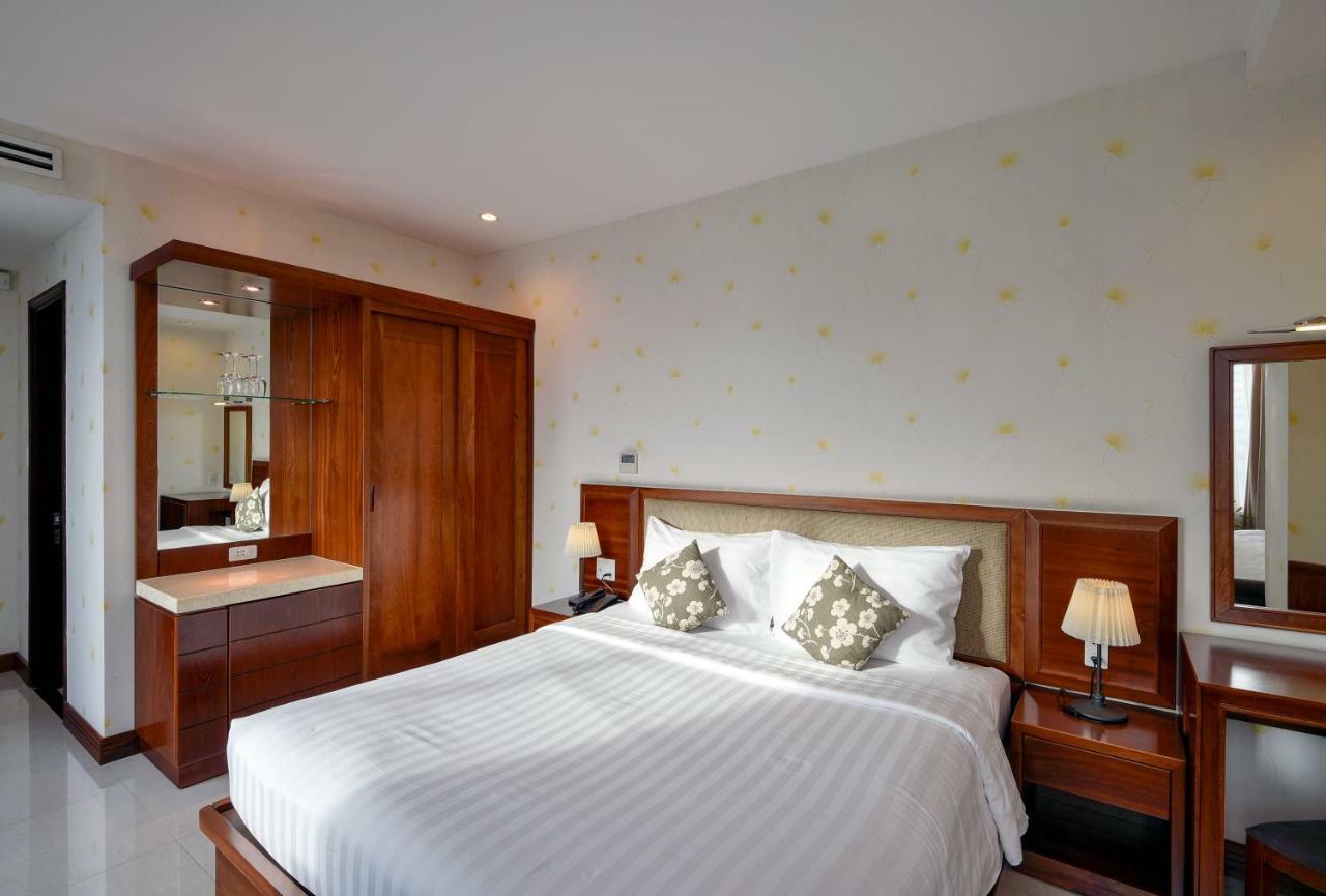 Aquari 3*