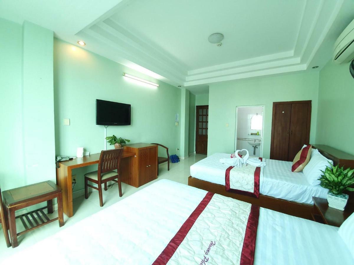 Hotel Khach San Truong Son