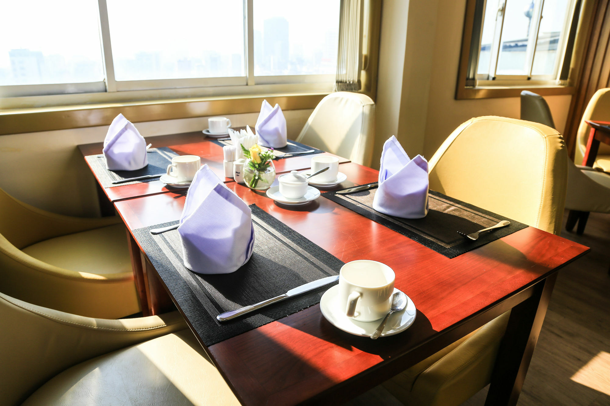 Singita Saigon Boutique Jeonse & Travel W Special Airport Service Deals 4*